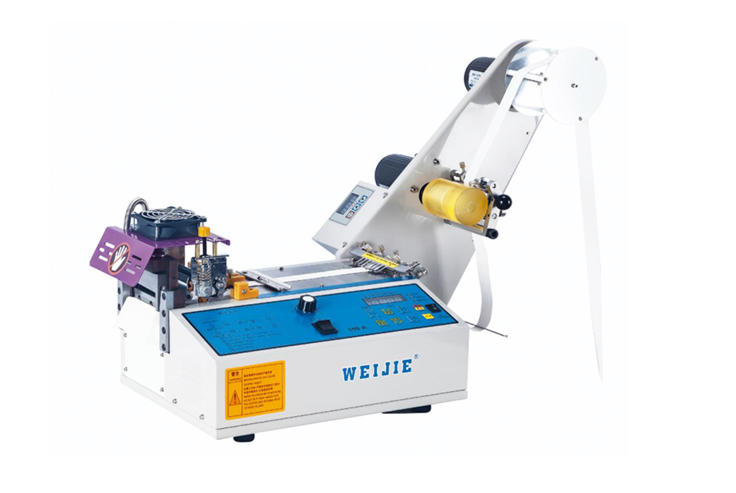 WJ-100C High Speed Automatic Belt Loop Cutter With Scale Error Compensation For Trademark Tape (Hot&Cold Knife)